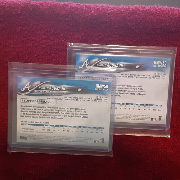 Ronald Acuna Jr. – Rookie Card - 2018 Topps Holiday WalMart – Card No. HMW50 - Picture 3 of 6